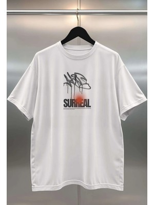 Buzagi Surreal Dijital Baskı Oversize Beyaz Unisex Tişört
