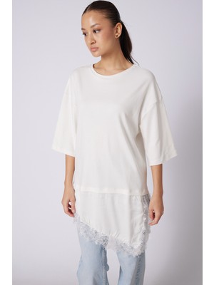 Nisan Triko Dantelli Kombine T-Shırt