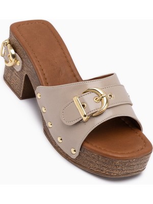 Limoya Edita Bej Kemer Detaylı Platform Topuklu Kadın Terlik