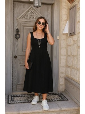 Stores36 Kadın Askılı Geometrik Yakalı Geniş Kesim Detaylı Ithal Krep Elbise