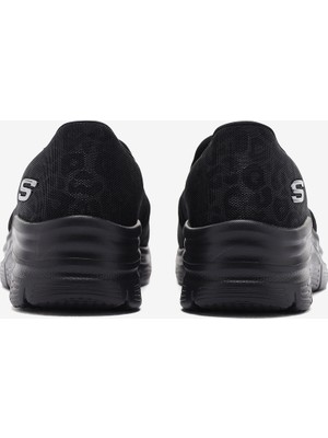 Skechers Siyah Fashion Fit Kadın Sneaker Ayakkabı 896293TK BBK Hafif ve Esnek Taban ile Günlük Kullanıma Uygun