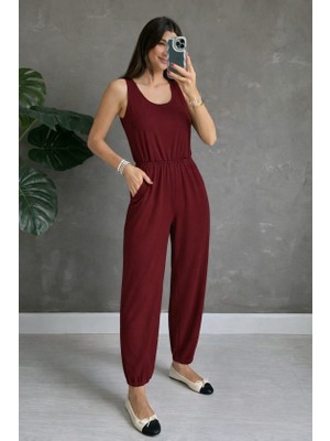 Adisia Kadın Bordo Askılı Yuvarlak Yakalı Cepli Viskon Tulum