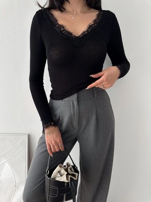 3 Kadın Dantel Detaylı V Yaka Arkası V Yaka Kaşmir Dokulu Uzun Kollu Bluz - Siyah