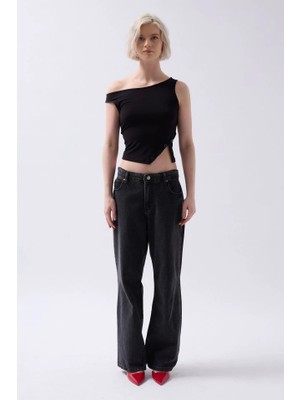 Stores36 Kayık Yaka Yırtmaç Detay Bluz