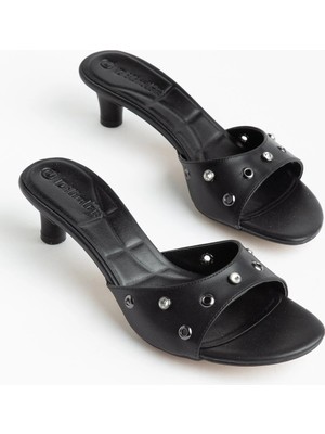 Dilimler Ayakkabı Büyük Numara Kadın Topuklu Terlik Siyah Taşlı Troklu Yuvarlak Burun