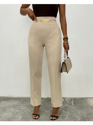 Modamorfo Beli Lastikli Cepli Metal Detaylı Pantolon -Bej