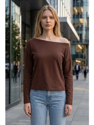 Evavi Kadın Baskısız Kahverengi Kayık Yaka Bluz