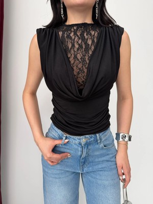 Elaxi Kadın Degaje Yaka Sıfır Kol Dantelli Sandy Bluz