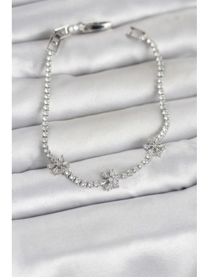 DS LLC Ietaks™ Pirinç Gümüş Renk Çiçek Model Zirkon Taşlı Su Yolu Kadın Bileklik