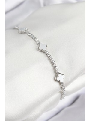 DS LLC Ietaks™ Pirinç Zirkon Taşlı Yonca Model Gümüş Renk Kadın Bileklik