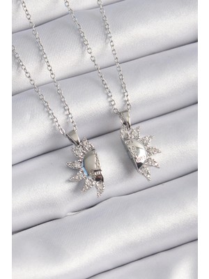 DS LLC Ietaks™ 316L Çelik Gümüş Renk Zirkon Taşlı Güneş Model Işleme Yazı Detay Arkadaşlık K