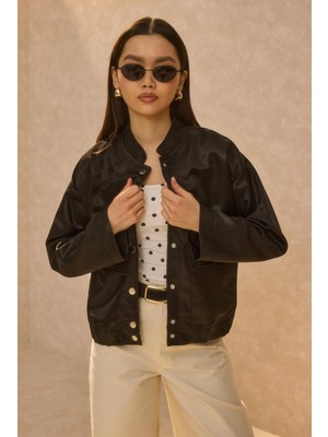 HE-QA Broş Detaylı Bomber Ceket Siyah