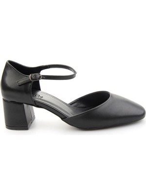 Bambi Siyah  Kadın Klasik Topuklu Ayakkabı K01209601509