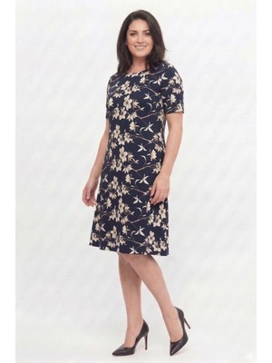 Curvy Trend Büyük Beden Krem Çiçekli Desen Yuvarlak Yaka Kısa Kol Viskon Elbise