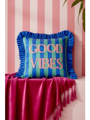 Good Vibes Nakışlı Dekoratif Kırlent Kılıfı