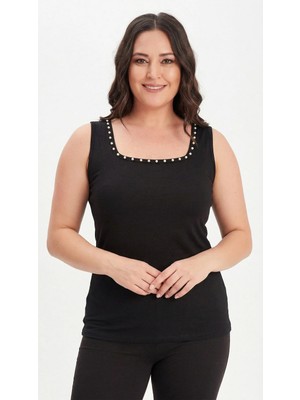 Curvy Trend Büyük Beden Inci Işlemeli Kare Yaka Kalın Askılı Atlet Bluz