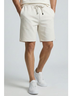 Ekru Standart Fit Basic Arka Cepli Erkek Şort - 88314