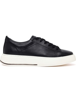 Derimod Erkek Siyah Bağcıklı Kalın Tabanlı Deri Sneaker 26SFD612118