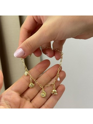 Deniz Figürleri Temalı Incili Charmlı Altın Kaplama Bileklik