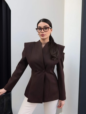 Esra Helvacı Tasarım Omuz Dekolteli Ceket