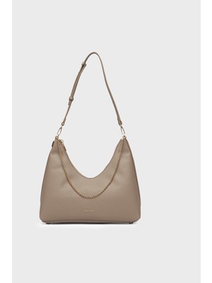 Calvin Klein Zincir Detaylı Ayarlanabilir Askılı Çanta LV04F3495GVFU Bayan Çanta LV04F3495G Vfu
