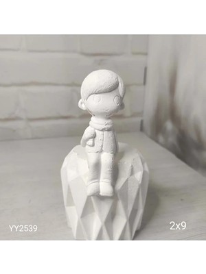 Yoyomold YY2539 Oturan Erkek Çocuk Silikon Kalıp