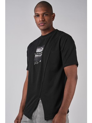 Ex-pent Kısa Kollu Asimetrik Kesim Poplin Garnili Dijital Baskılı Siyah T-Shirt