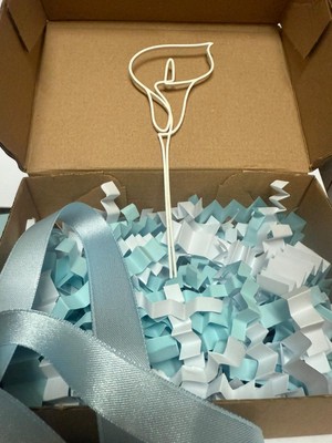 Muray Tekno Lilyumlu Bebek Mavisi Kurdeleli Hediye Kutusu Seti | Dekoratif Çiçekli Hediye Paketi