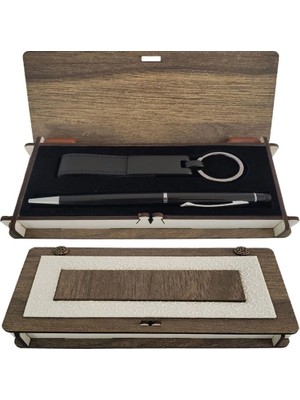 Pileli Store Pilelistore Ahşap Kutulu Siyah Kalem ve Anahtarlık Set