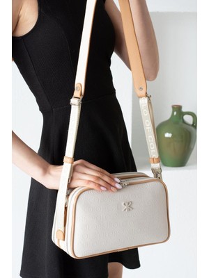 Polo Of Colors Çok Bölmeli Çapraz Omuz Çantası – Günlük ve Kullanışlı Tasarım