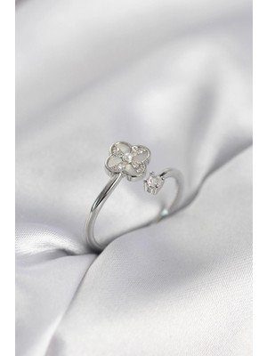 Pileli Store Pilelistore Gümüş Renk Zirkon Taşlı Yonca Model Kadın Yüzük - TJ-BYK4006