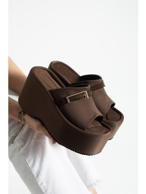 Dabab Shoes Lunara Kadın 10 cm Platform Topuk Tokalı Kalın Taban Terlik Sandalet