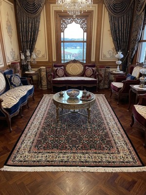 Ft Halı Sümerbank Hereke El Dokuma Halı Siyah Zemin Yedidağın Çiçeği Deseni- [200 cm * 290 cm ]