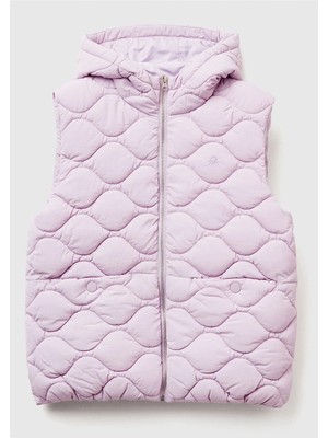 United Colors Of Benetton Kız Çocuk Lila Logo Işlemeli Kapitone Fermauarlı Kapüşonlu Yelek