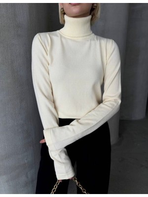 Spica %100 Pamuk Boğazlı Dar Kısa Kazak