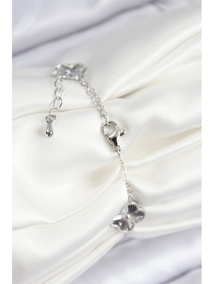 Oska Global Vıp Pirinç Yonca Model Gümüş Renk Kadın Bileklik - Lisinya