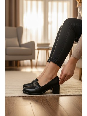 Enoch Kadın Sivri Burun Yalın Tasarım Alçak Kadeh Topuklu Klasik Ayakkabı