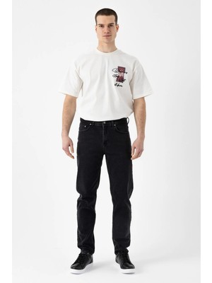 i8 Denim Straight Jean