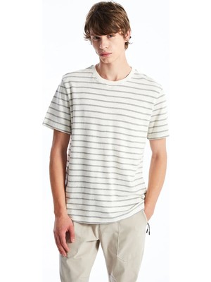 Lc Waikiki Yeni Sezon Bisiklet Yaka Kısa Kollu Çizgili Penye Erkek Tişört