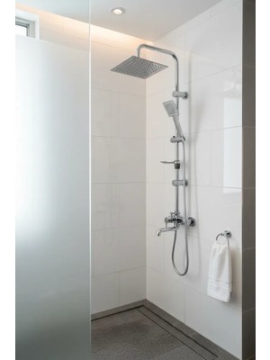 Oska Global Dubai Yeni Nesil Yağmurlama Etkili Krom Duş Robotu Seti - Fonksiyonel Tepe Duş Takımı ( Lisinya )