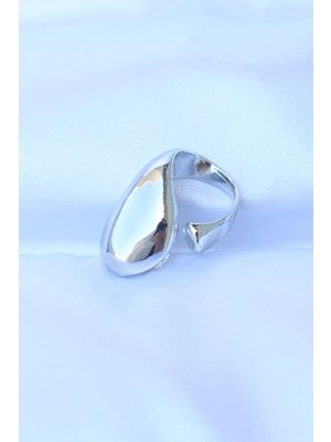 Oska Global Pirinç Gümüş Renk Ayarlanabilir Iri Bombeli Yüzük - Lisinya