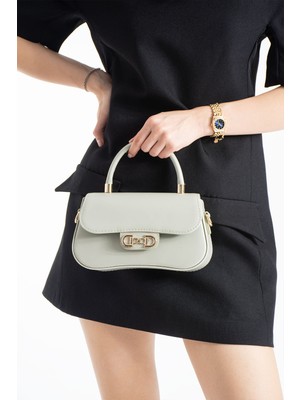 Dev 3 Adam Nçs Kapaklı Baget Çapraz El ve Omuz Kadın Çanta