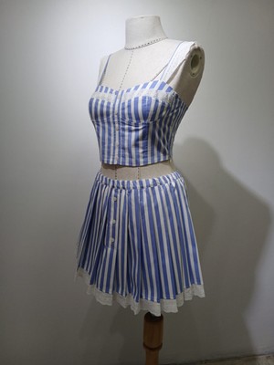 Gizelia Mavi Beyaz Çizgili Brode Detaylı Büstiyer ve Pileli Etek Ikili Takım