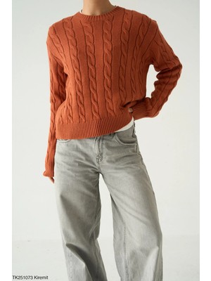 Qu Style Örgü Desenli Kremit Rengi Kazak