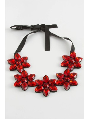 Kocadal Çiçek Taşlı Yaka Kolye