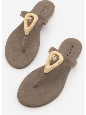 Marjin Kadın Ince Bantlı Parmak Arası Altın Metal Tokalı Taşlı Günlük Terlik Rolin Vizon Süet