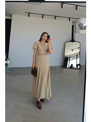 Özge Özgenç Bağlamalı Bluz Etek Takım