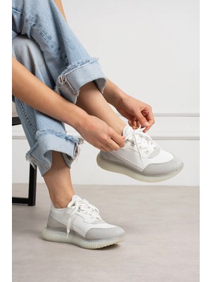 Shoetek Suwen Kadın Sneakers  Bağcıklı Spor Ayakkabı Gri Süet Beyaz Deri