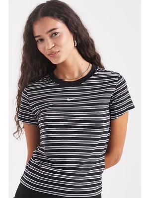 Nike Sportswear Chill Striped Slim Fit T-Shirt Kadın Kısa Kesim Çizgili Tişört Siyah