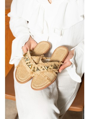 Dabab Shoes Helıa Kadın Gold Taş Detaylı Hasır Dokulu Fraseli Düz Terlik